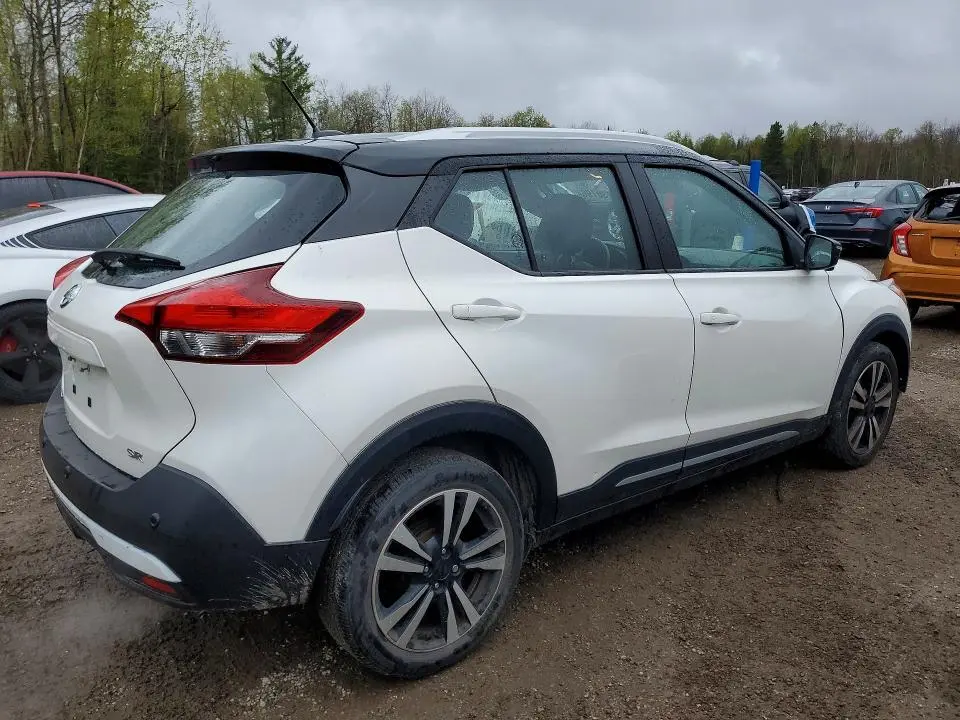 2020 NISSAN KICKS SR  
