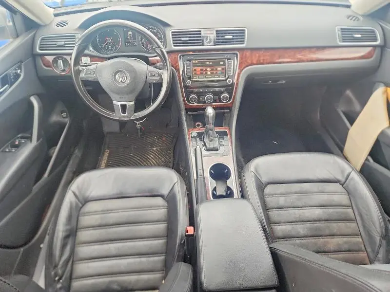 2013 VOLKSWAGEN PASSAT SEL  