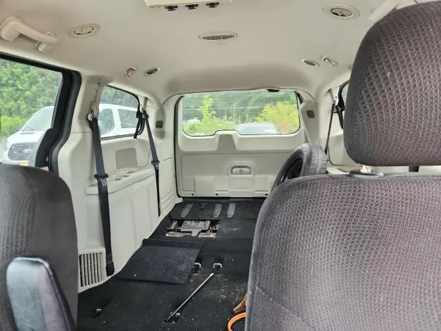 2013 DODGE GRAND CARAVAN SXT  