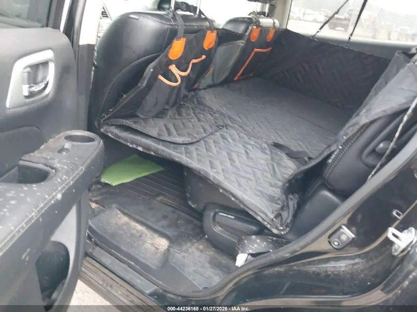 2019 NISSAN PATHFINDER SL