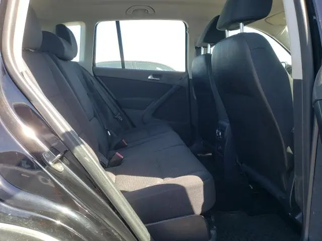 2015 VOLKSWAGEN TIGUAN S  