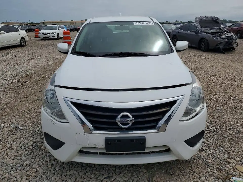 2019 NISSAN VERSA SV  
