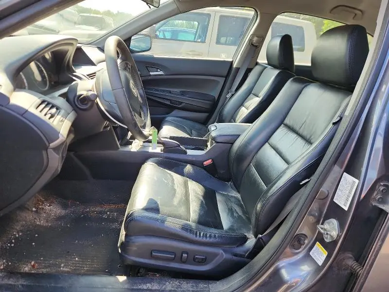 2011 HONDA ACCORD SE  