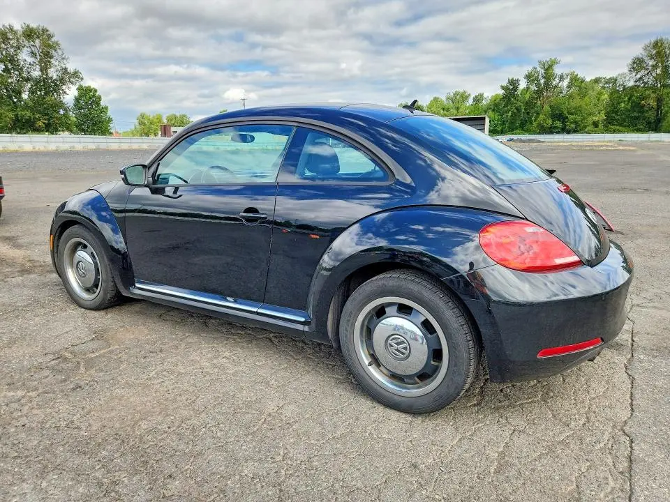 2012 VOLKSWAGEN BEETLE   