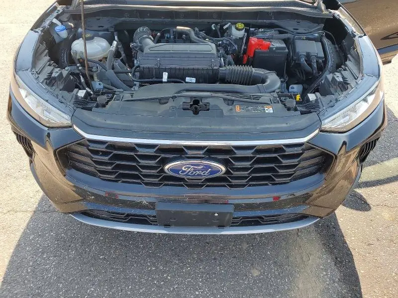 2024 FORD ESCAPE ST LINE  