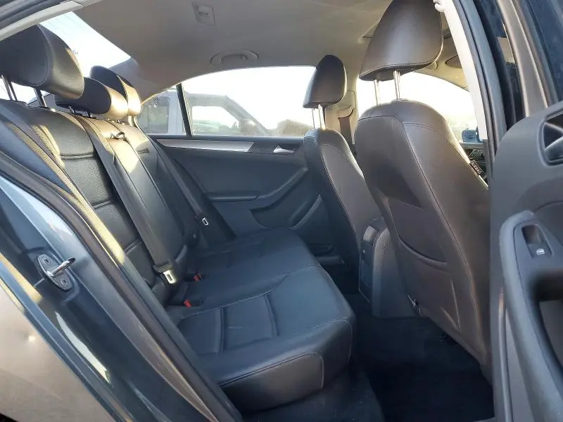 2017 VOLKSWAGEN JETTA SE  