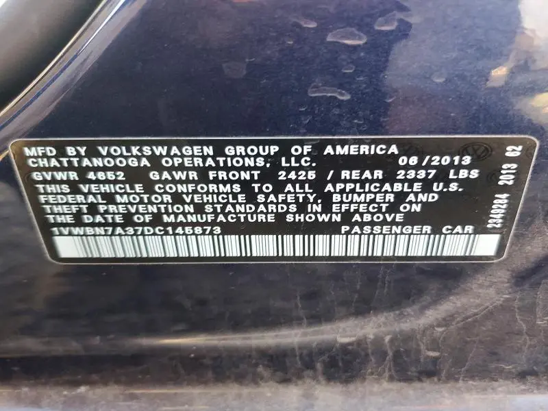 2013 VOLKSWAGEN PASSAT SE  