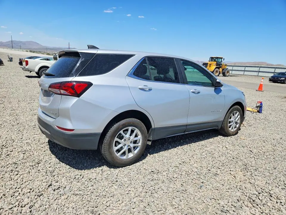 2022 CHEVROLET EQUINOX LT  