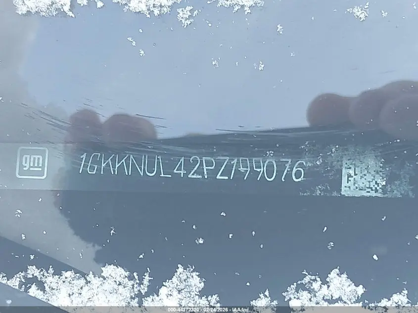 2023 GMC ACADIA AWD SLT