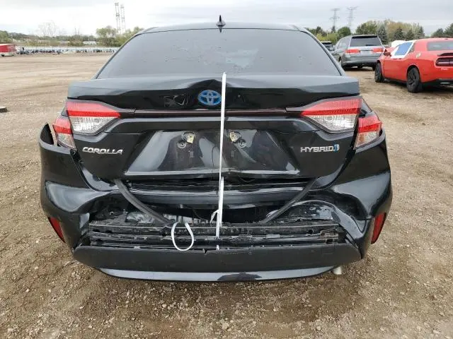 2021 TOYOTA COROLLA LE  