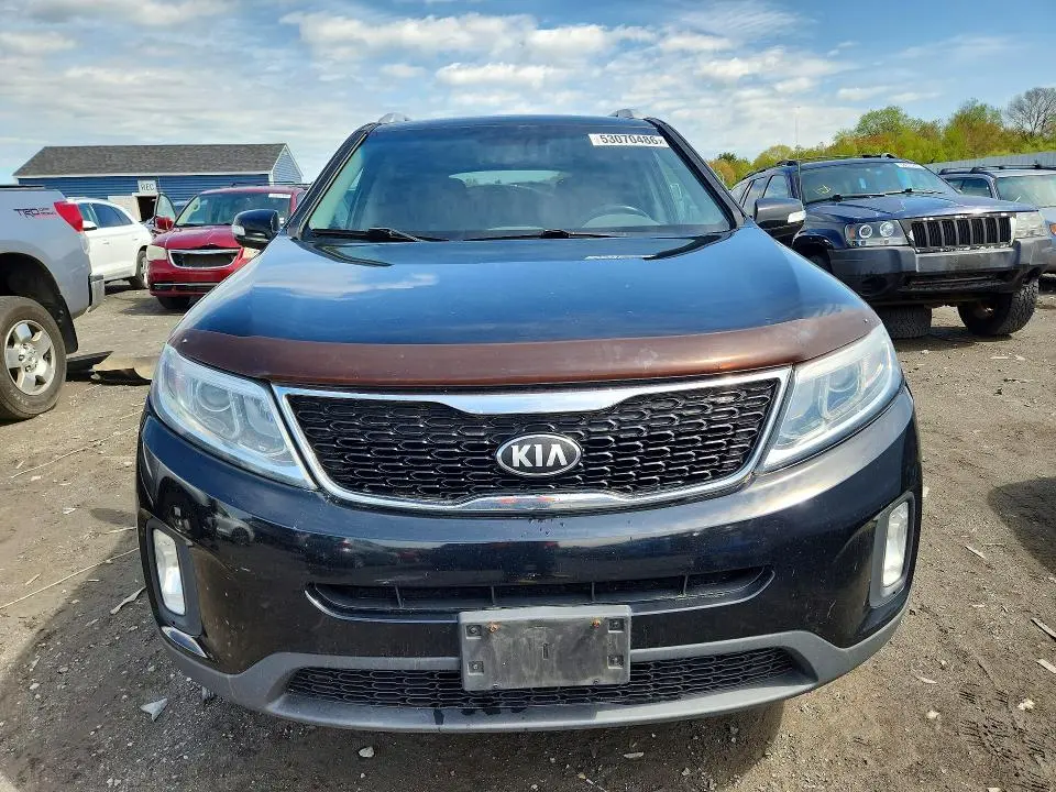 2014 KIA SORENTO LX  