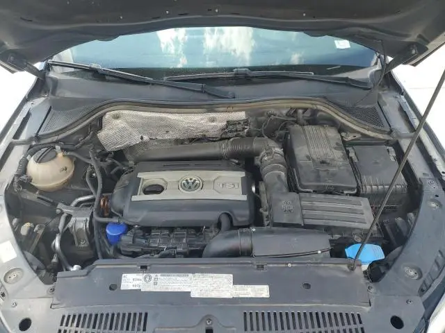 2012 VOLKSWAGEN TIGUAN S  