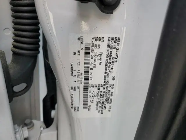 2015 FORD FOCUS SE