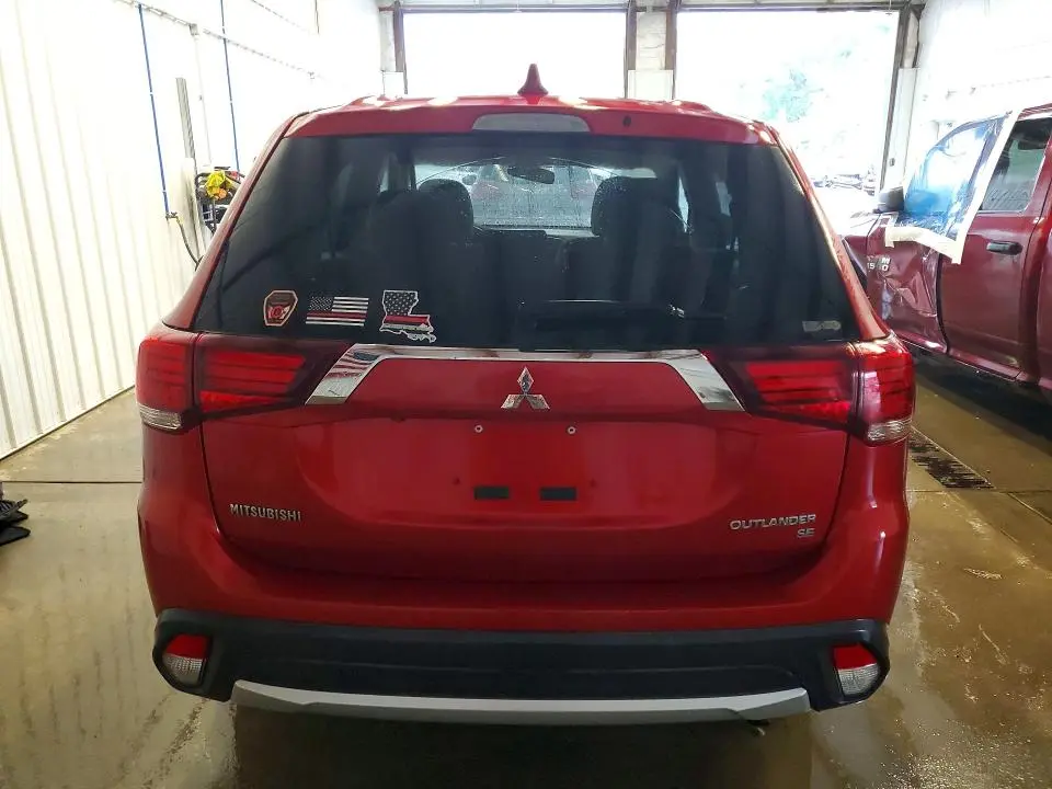 2018 MITSUBISHI OUTLANDER SE  