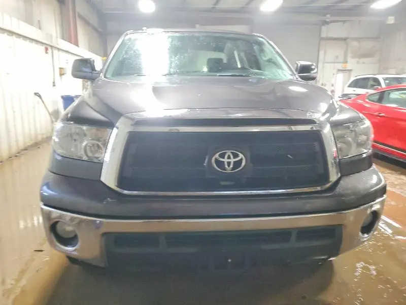 2011 TOYOTA TUNDRA CREWMAX SR5  