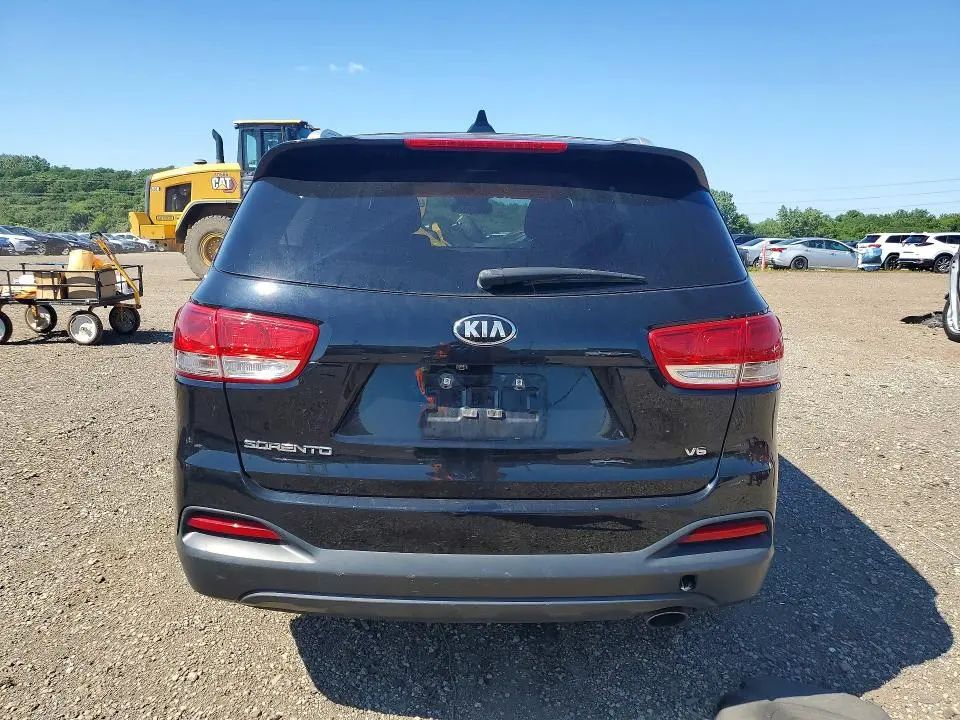 2016 KIA SORENTO LX V6  