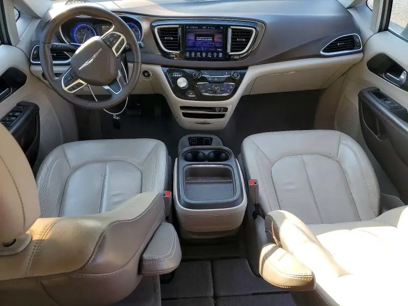2017 CHRYSLER PACIFICA TOURING L  