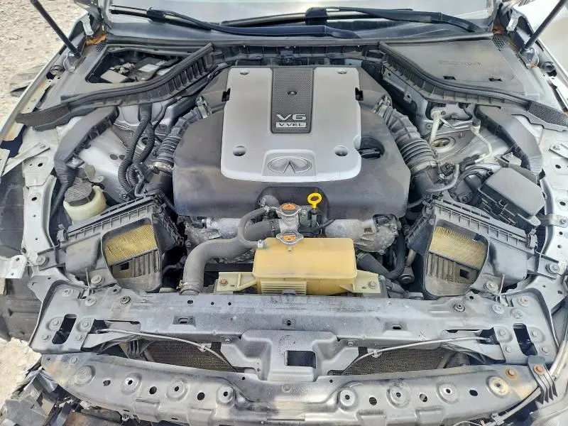 2015 INFINITI Q50 SPORT  