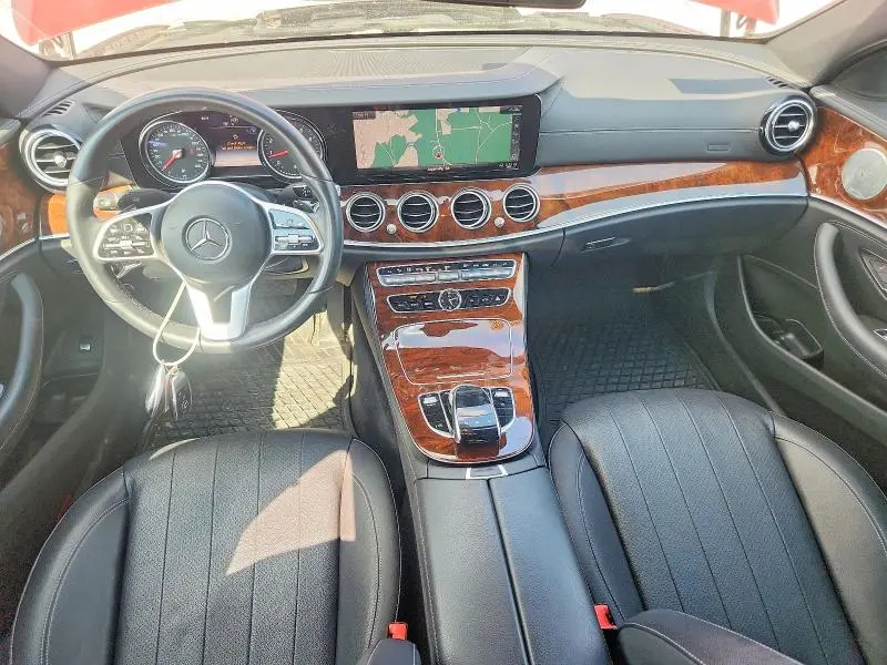 2019 MERCEDES-BENZ E 300  