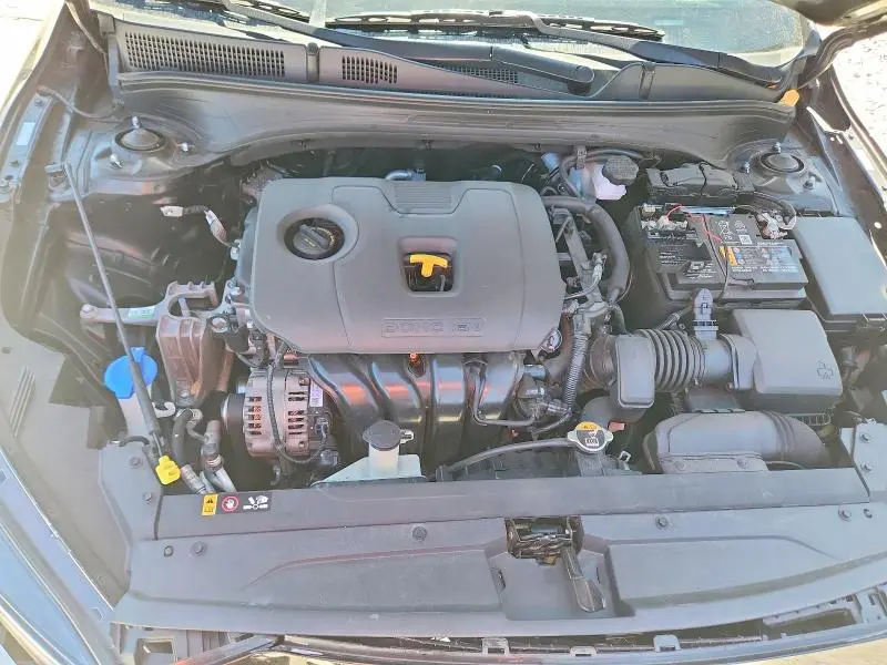 2022 KIA FORTE LXS  