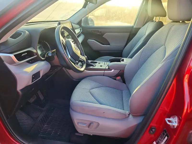 2021 TOYOTA HIGHLANDER HYBRID LE  