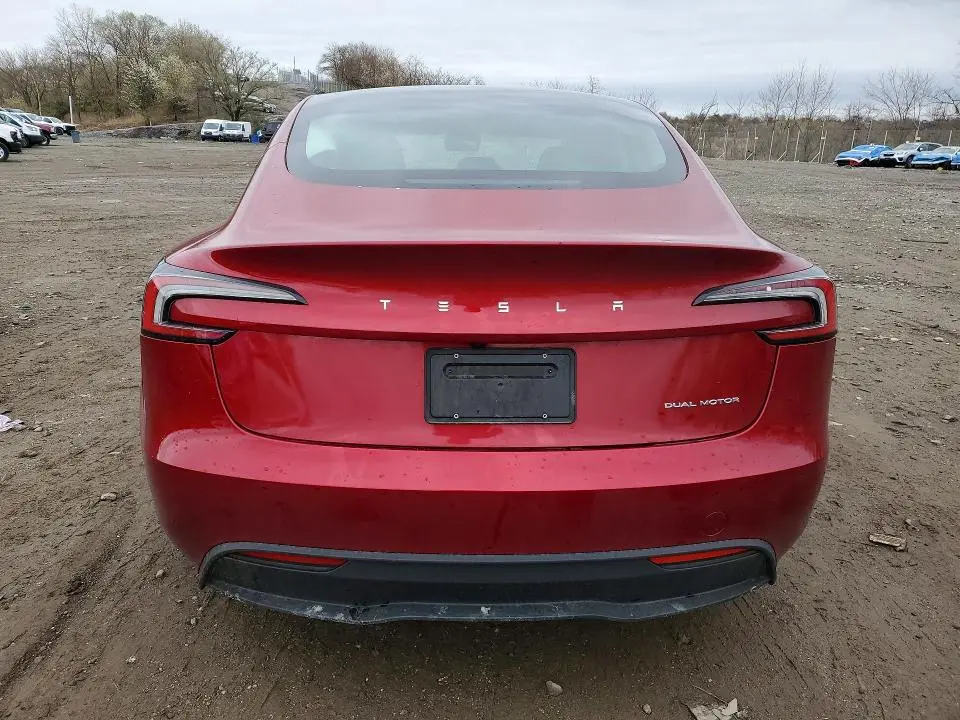 2024 TESLA MODEL 3   