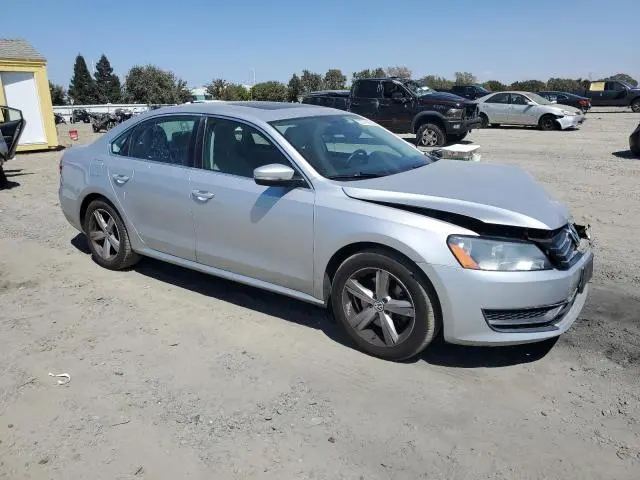 2012 VOLKSWAGEN PASSAT SE  