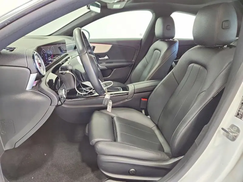 2025 MERCEDES-BENZ CLA 250  
