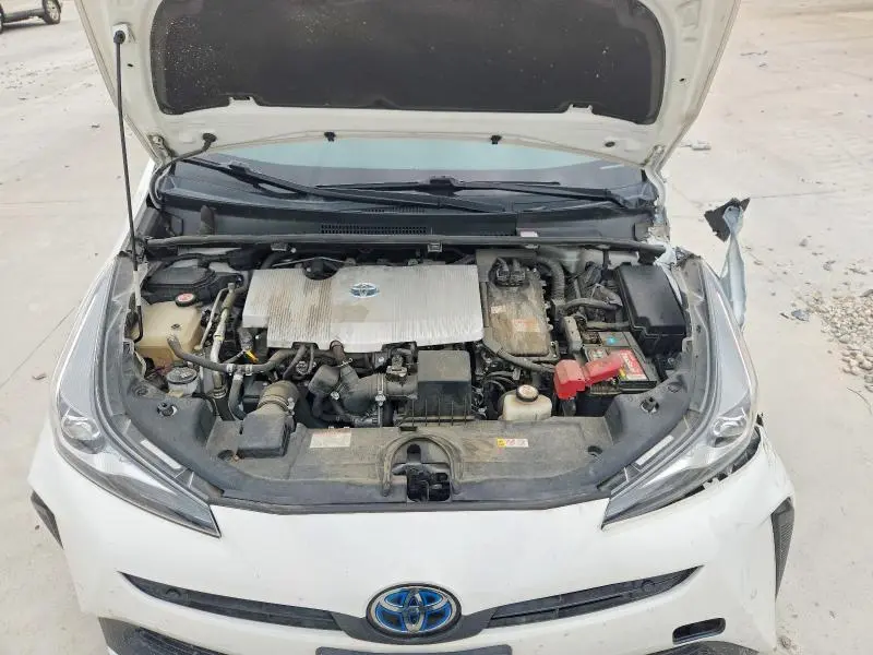 2020 TOYOTA PRIUS LE  