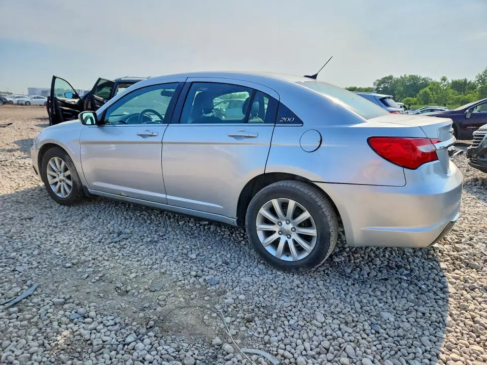 2012 CHRYSLER 200   