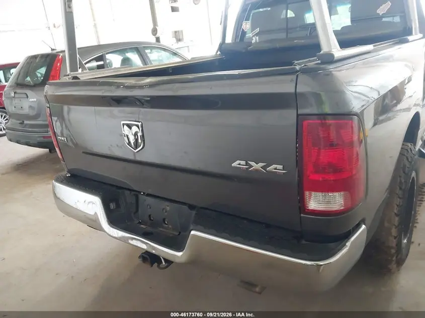 2016 RAM 1500 SLT