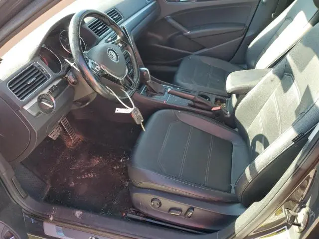 2017 VOLKSWAGEN PASSAT R-LINE  