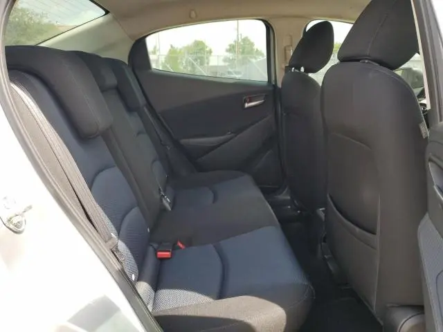 2017 TOYOTA YARIS IA   