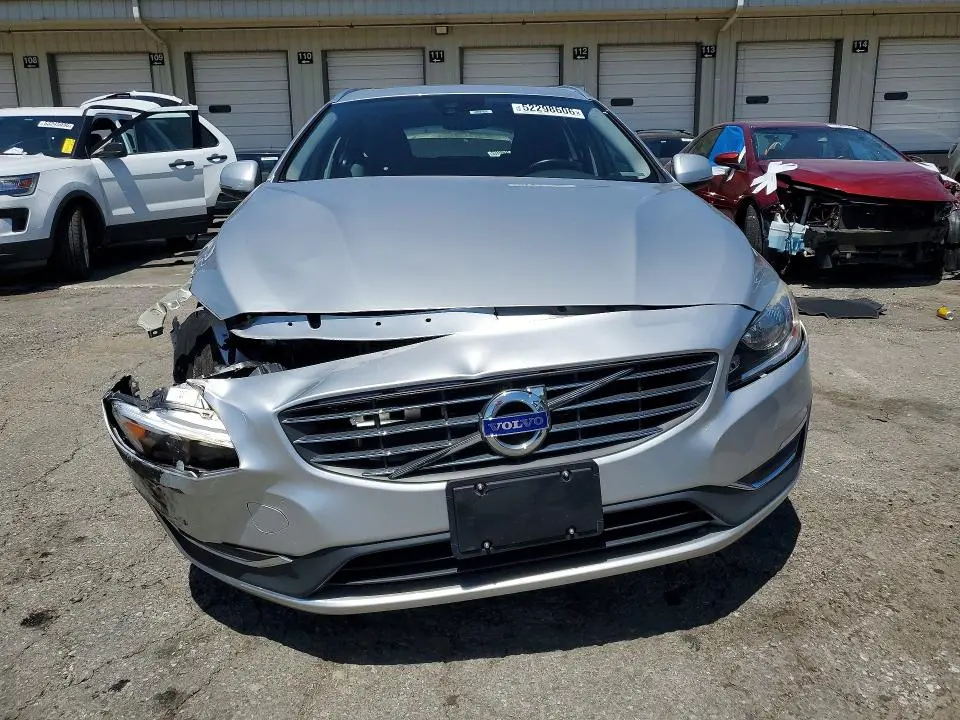 2016 VOLVO V60 T5 PREMIER  