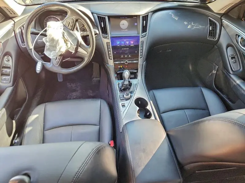 2016 INFINITI Q50 BASE  