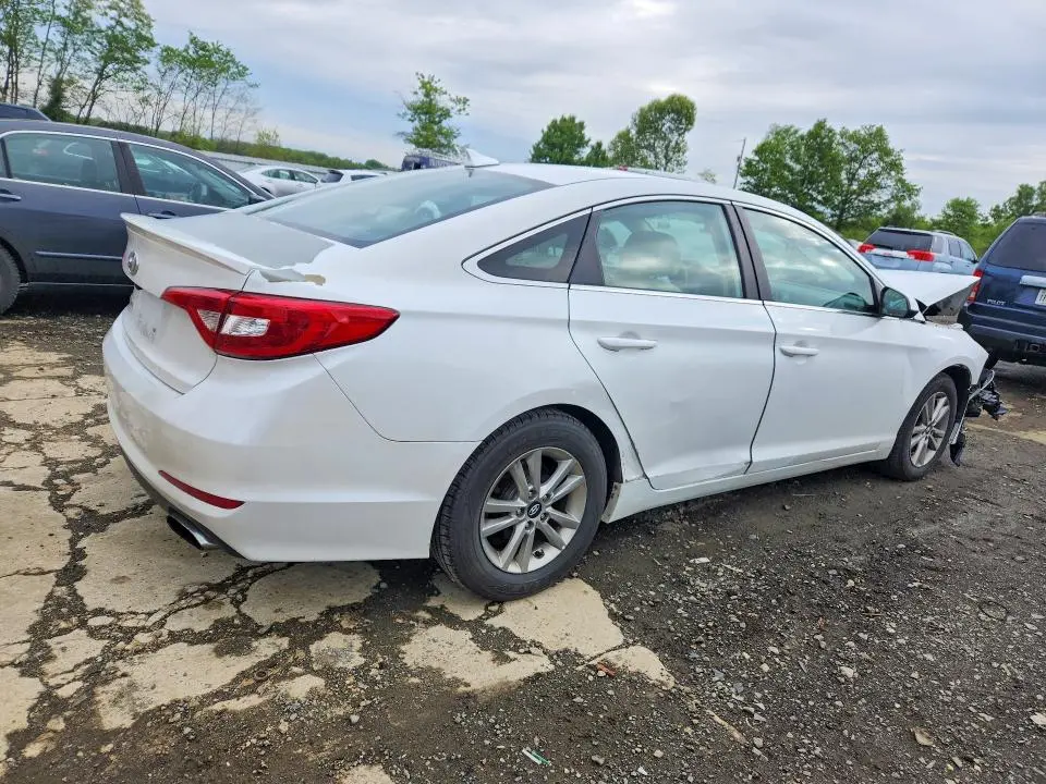 2017 HYUNDAI SONATA SE  