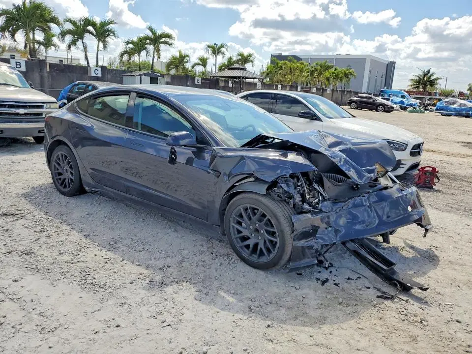 2024 TESLA MODEL 3   