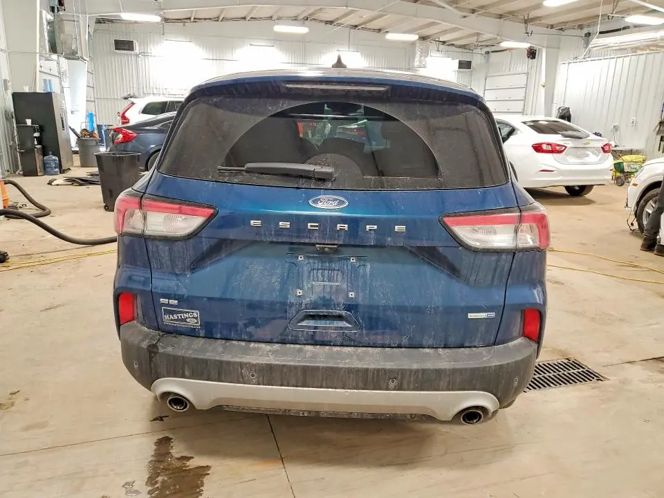 2020 FORD ESCAPE SE  