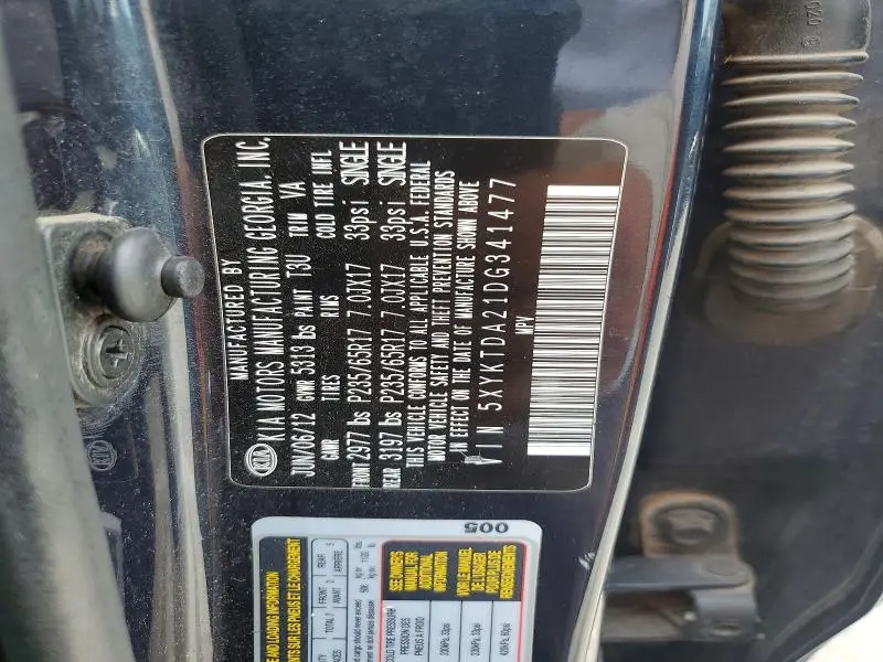 2013 KIA SORENTO LX  