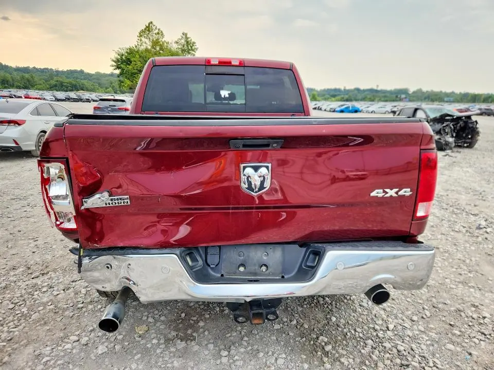 2018 RAM 1500 SLT  