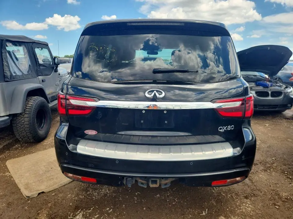 2019 INFINITI QX80 LUXE  