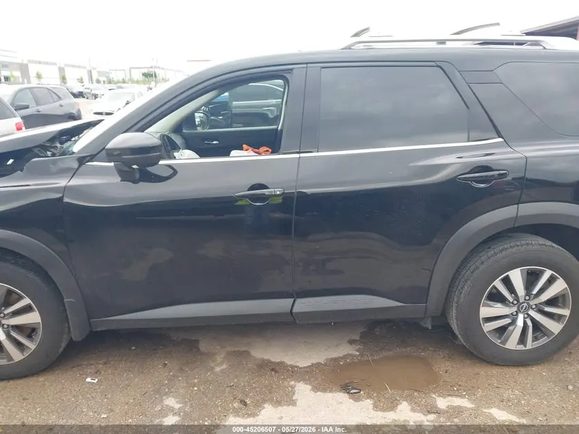 2024 NISSAN PATHFINDER SL FWD