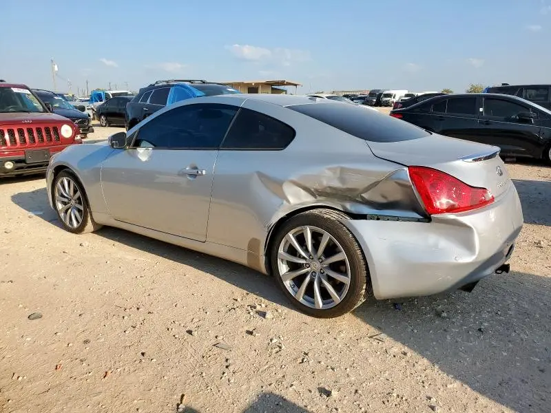 2010 INFINITI G37 BASE  