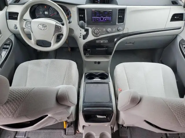 2012 TOYOTA SIENNA LE  