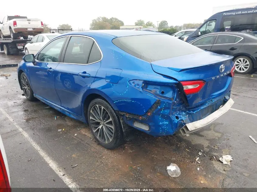 2018 TOYOTA CAMRY SE