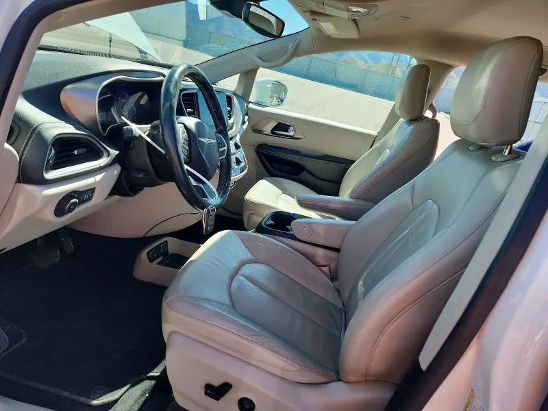 2021 CHRYSLER PACIFICA TOURING L  
