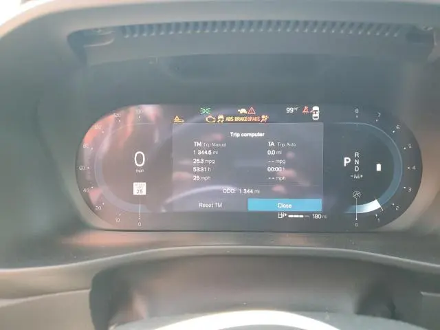2025 VOLVO XC40 PLUS