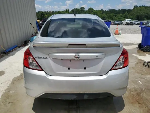 2019 NISSAN VERSA S  