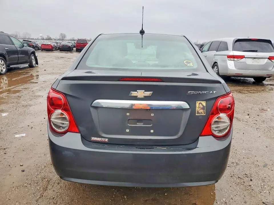 2016 CHEVROLET SONIC LT  
