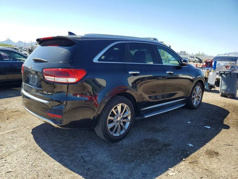 2016 KIA SORENTOSXL   